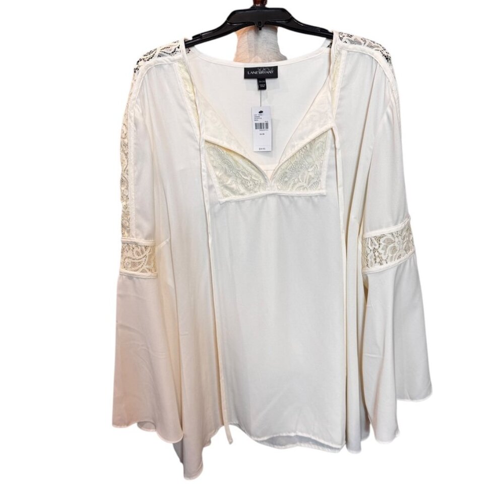 LANE BRYANT cream blouse with lace Size 26/28 NWT